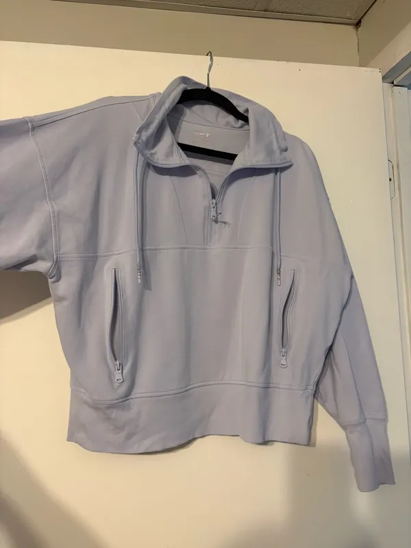 Old Navy Sweatshirt - Image 2