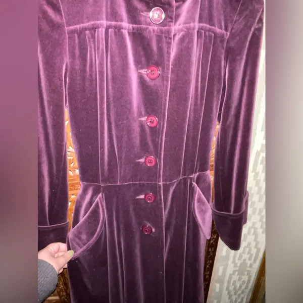 Authentic Vintage Purple Velvet Jacket Size XS - Image 4
