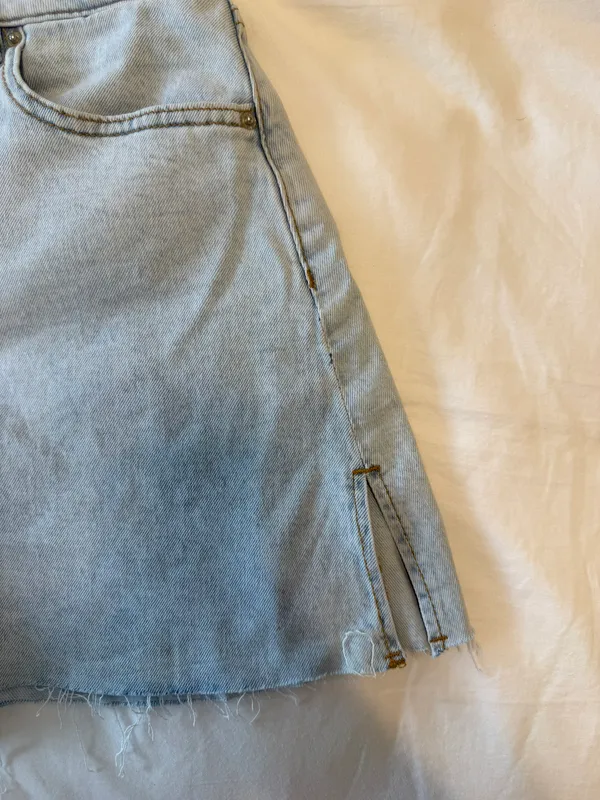 WeWoreWhat Jean Shorts - Image 4
