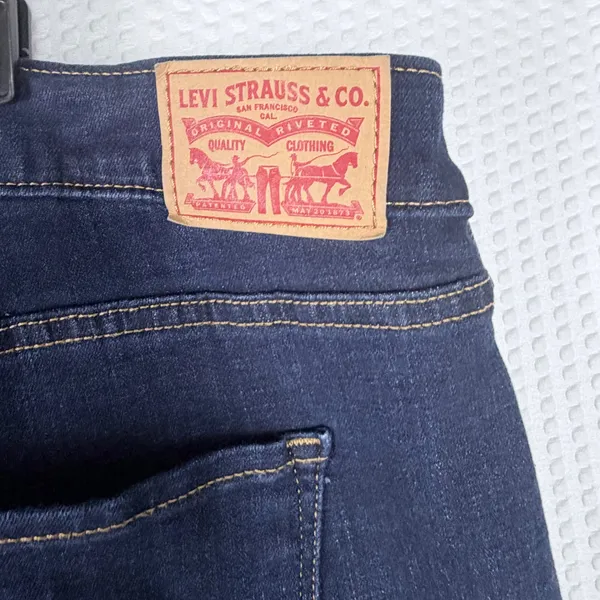 Levi Strauss Classic Straight Jeans Dark Wash Women‎ Size 24W M - Image 9