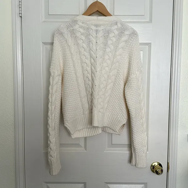Abercrombie and Fitch short cardigan - Image 3