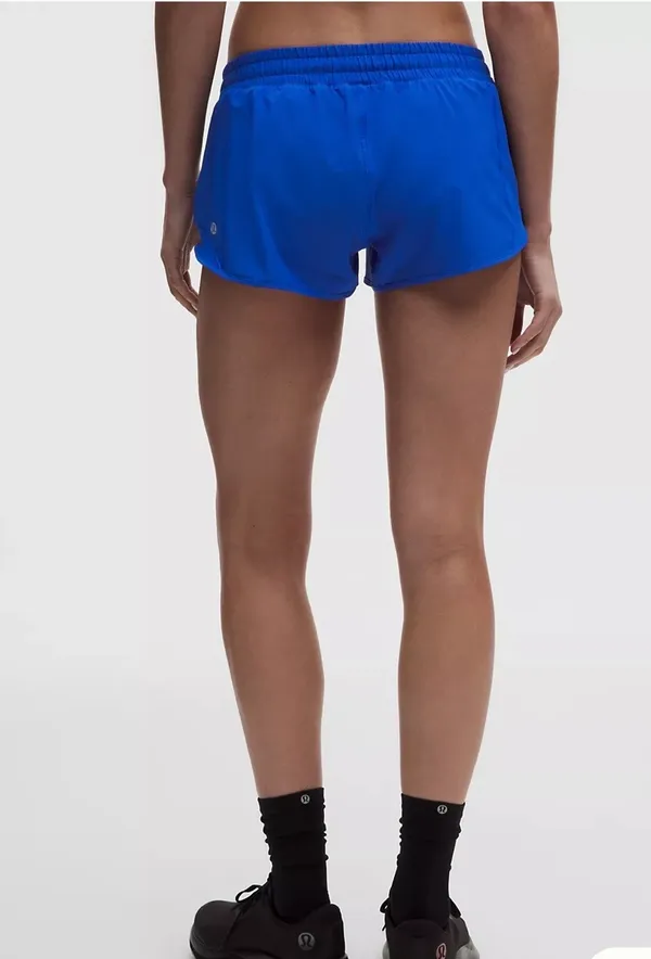 Lululemon Shorts Hotty Hot 2.5" - Image 2