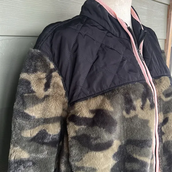 Rails “Wesley” Camo Print Jacket - Image 4