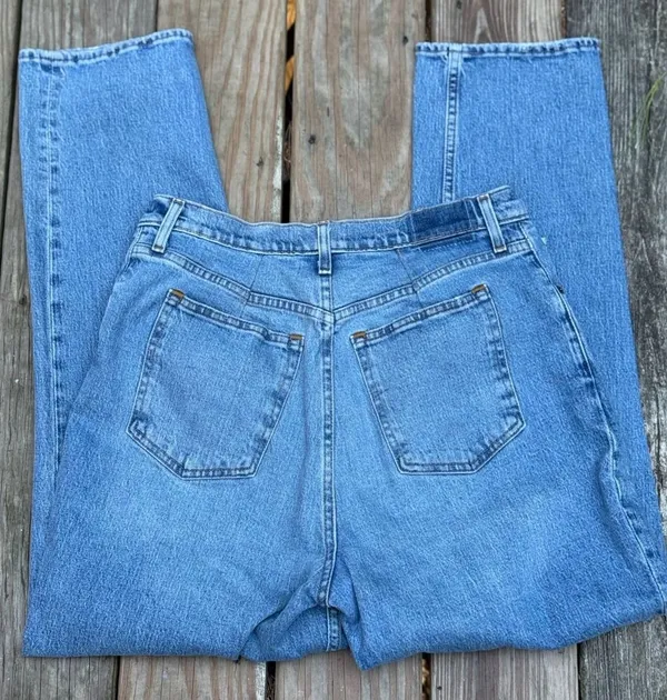 Abercrombie & Fitch The 90s Straight Ultra High Rise Jeans Size 33 16R - Image 2