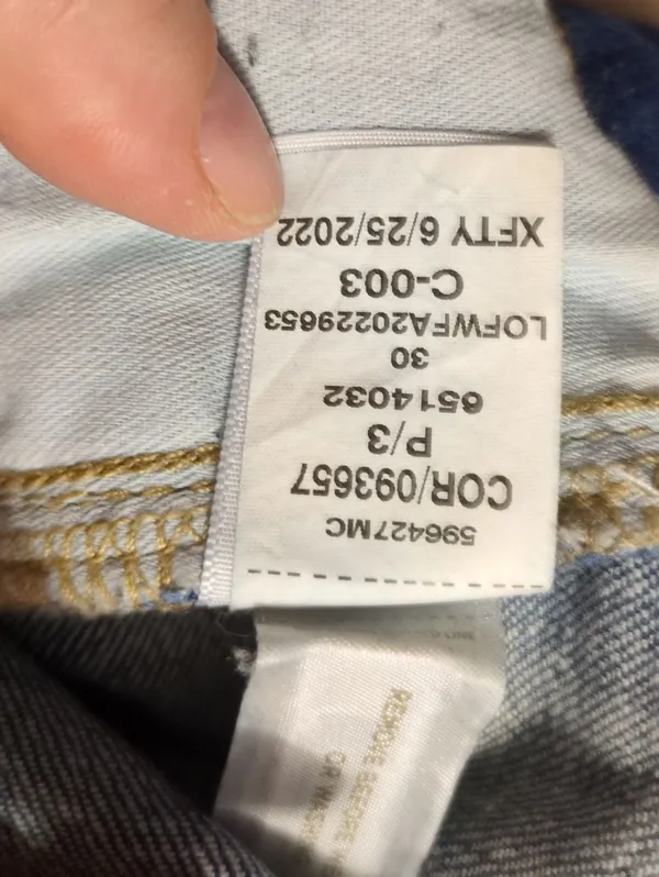 Loft The Curvy Super Soft Girlfriend Jeans Size 10/30 - Image 7