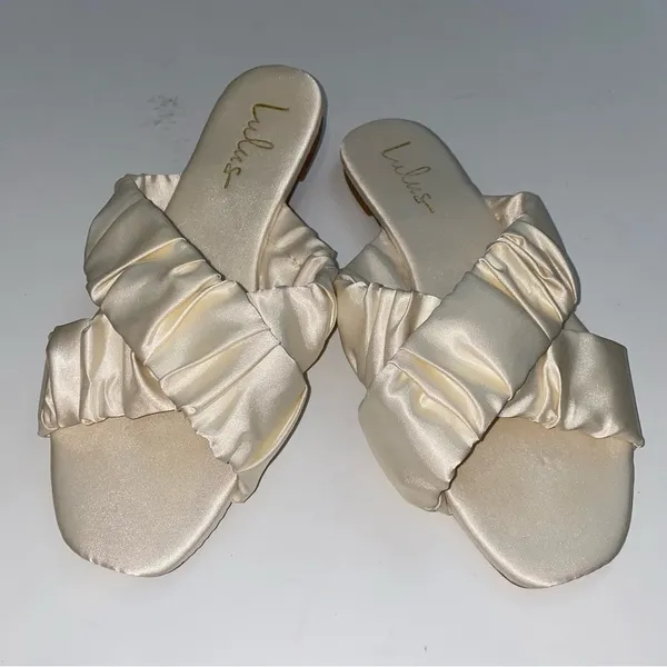 Lulus Dallyce Ivory White Satin Ruched Cross Slide Sandals 7.5 - Image 2