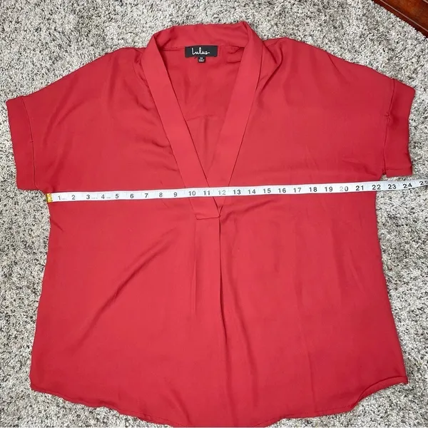 Lulus Rise to the Top Rust Red V-Neck Short Sleeve Top Blouse Medium - Image 9