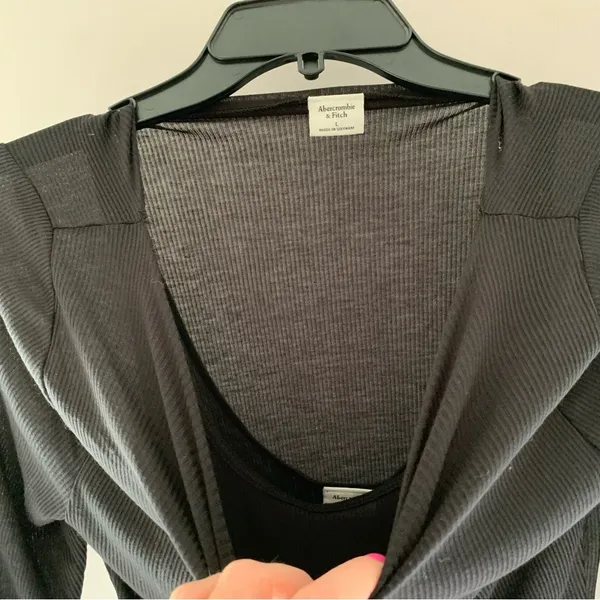 Abercrombie and Fitch Black Long Sleeve with Tank Top - Image 4