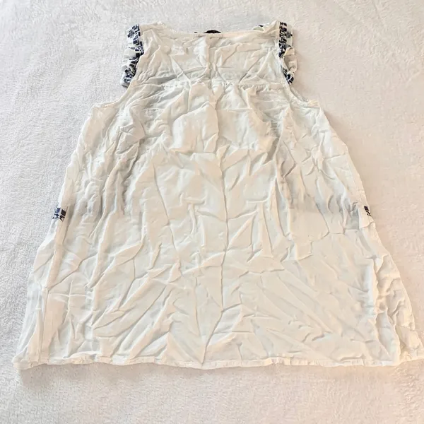 Chloe K Embroidered Babydoll Tank Top Womens Size L White Blue Boho Rayon‎ 5307 - Image 7