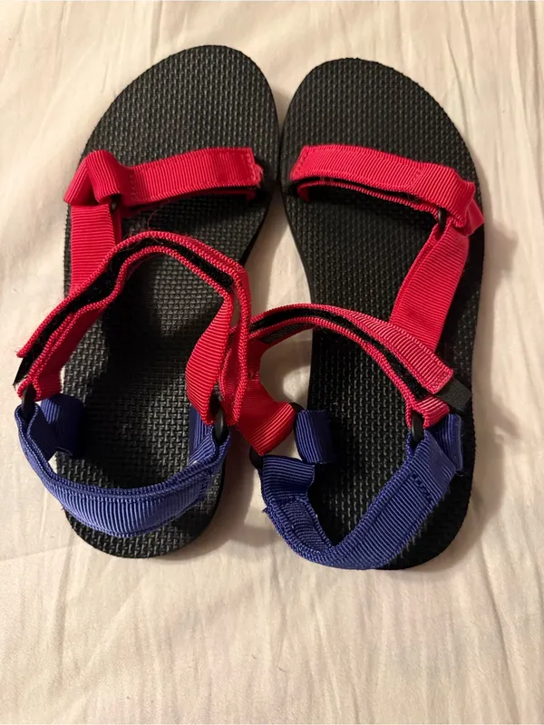 Kids Red and Navy Adjustable Strap Sandals - Image 2