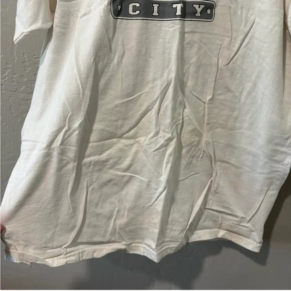 Hanes White New York City Graphic Tee - Image 5