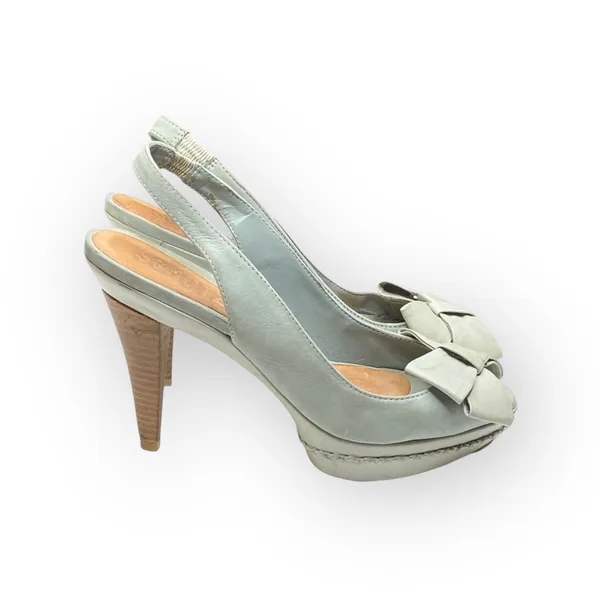 Schutz ❤︎ Retro Slingback Platform Leather Heeled Sandal with Bow ❤︎ Baby Blue - Image 2