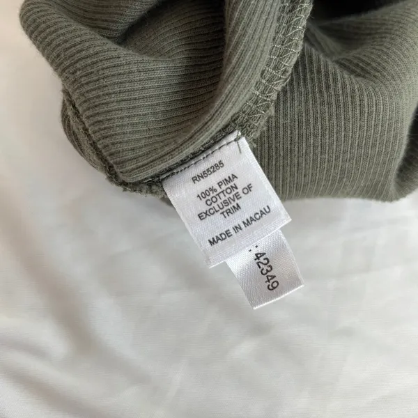 2007 Express Basic V Neck Metallic Trim Green Ribbed Tank Top 100% Cotton Small‎ - Image 5