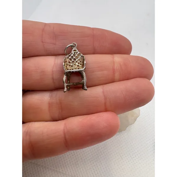 Vintage Sterling Silver Chair Charm Miniature Furniture Pendant 1.84g - Image 2
