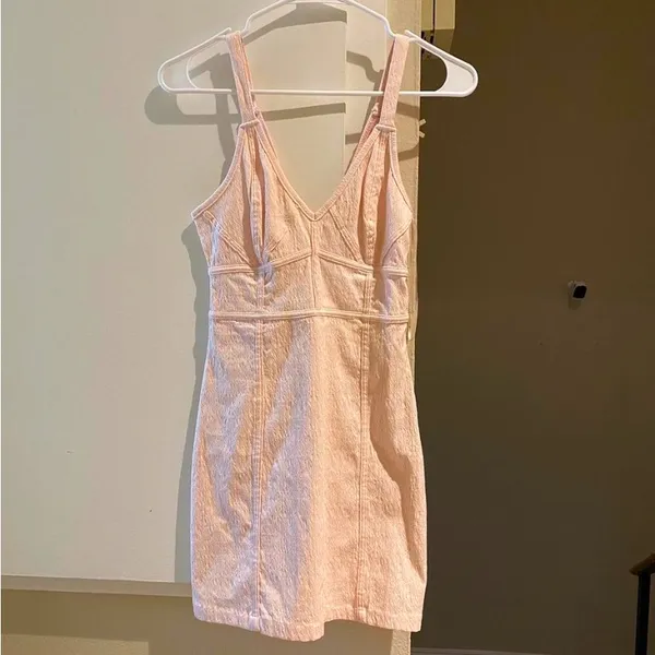 Free people Elegant Pink Sleeveless embroidered bodycon mini Dress - Image 4