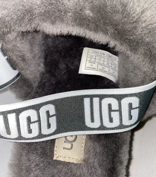 NEW UGG Slippers - Image 5