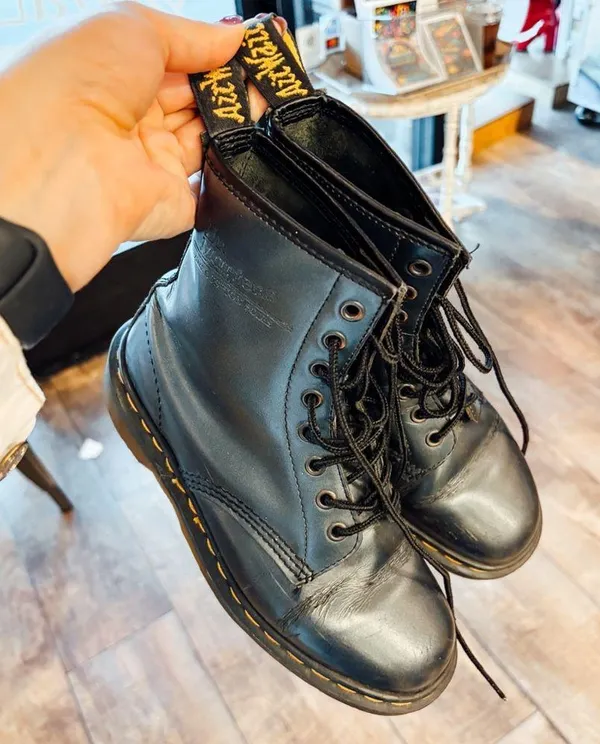 Doc Martens // Black Boots - Image 2