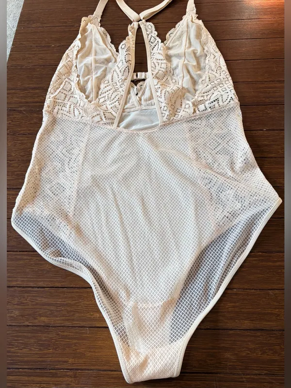 Aerie Lace Bodysuit in Nude Racer back tummy control size Medium M - Image 3
