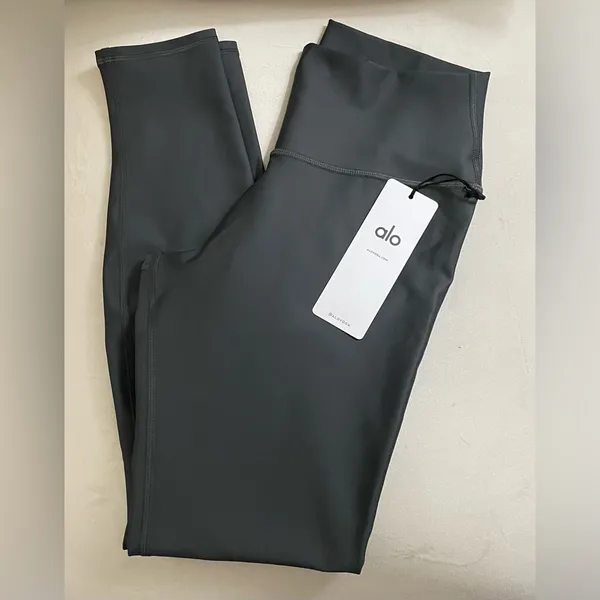 Alo Yoga NWT Airlift High Waist Leggings Anthracite Grey Size S - Image 4