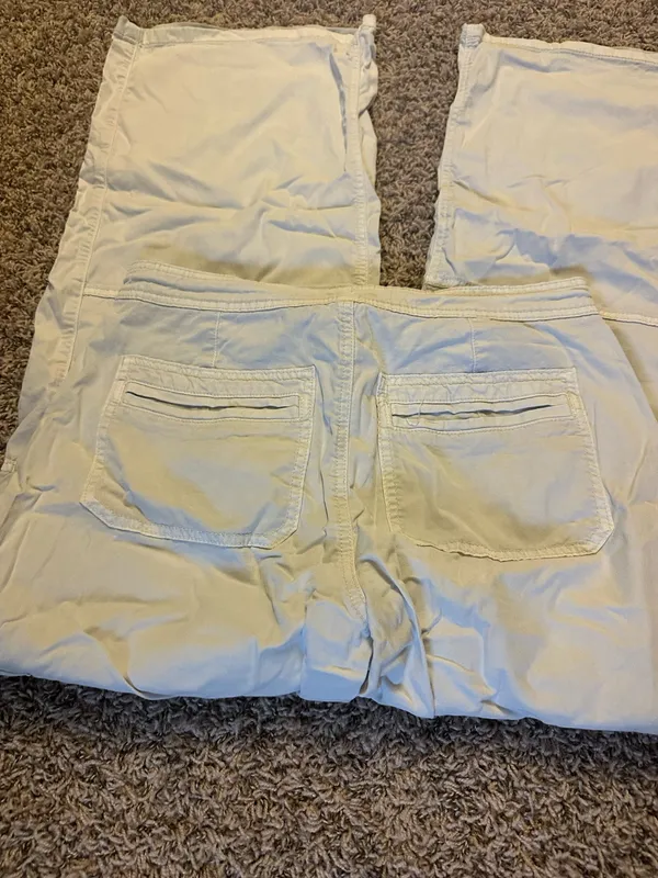 American Eagle Cargo Pants - Image 5