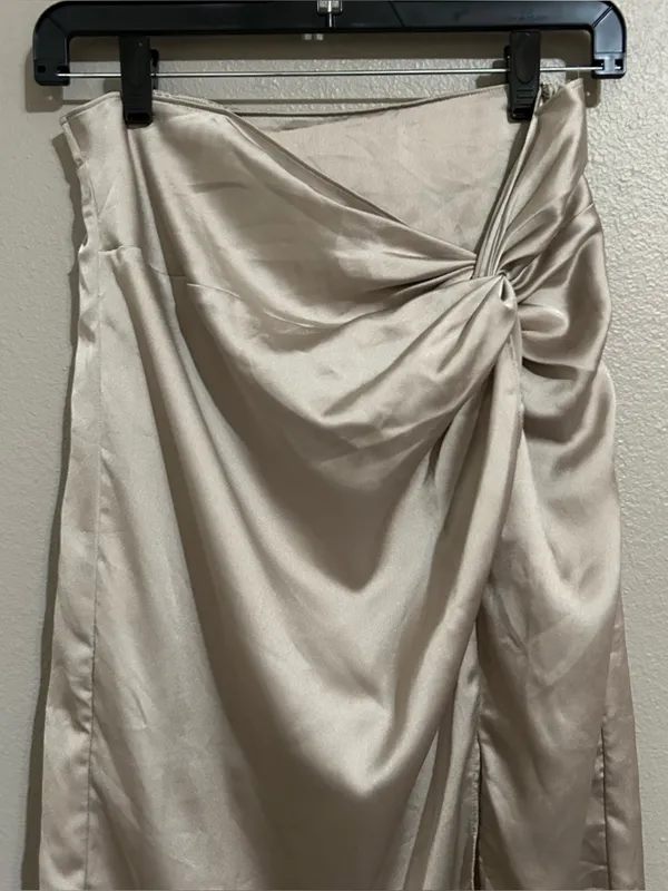Abercrombie & Fitch Neutral Knotted Satin Side Slit Midi Skirt Womens Size Small - Image 2