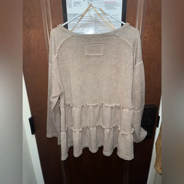 Bohemian Women's Tan Ruffle Sweater POI Size L - Image 2