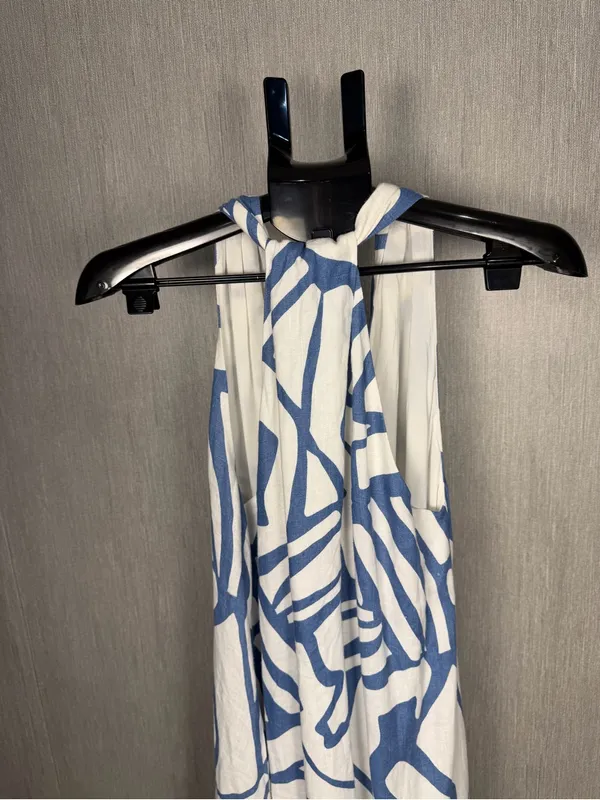 Banana Republic Blue and White Printed Halter Midi Dress - Image 7