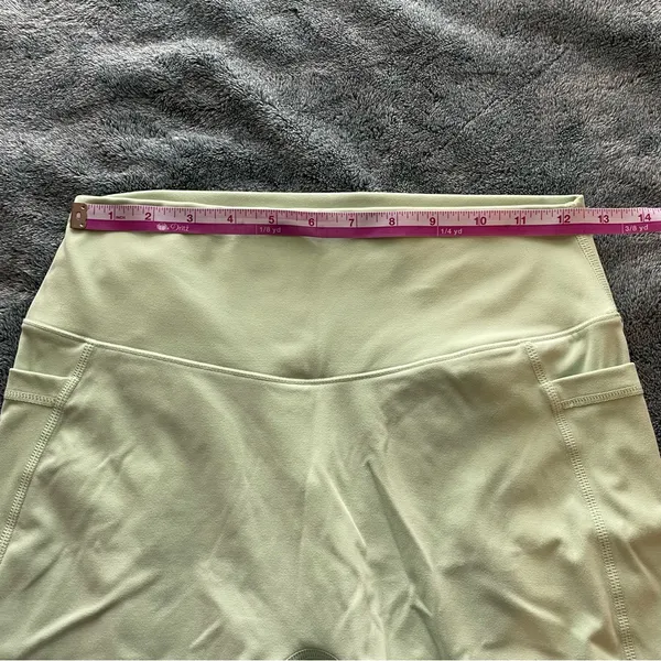 Women's‎ High-Waisted Green Biker Shorts size medium - Image 7