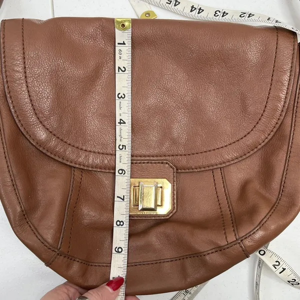 Juicy Couture Brown Leather Shoulder Bag Gold Turn Lock Hobo Saddle Bag - Image 14