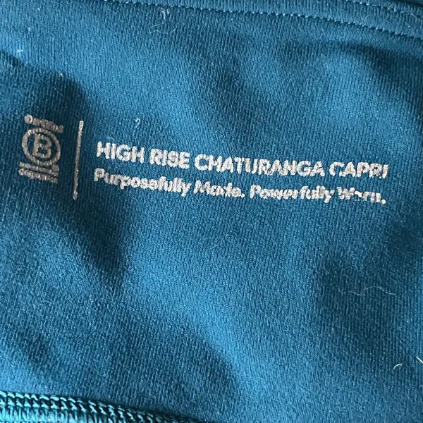Athleta Women's High Rise Chaturanga Capri‎ Black Pilayo Yoga Pants Size Small - Image 4