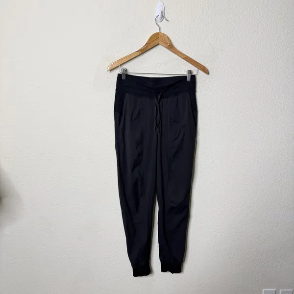 Lululemon Dance Studio Jogger *29" Black Womens‎ Size 4 - Image 3