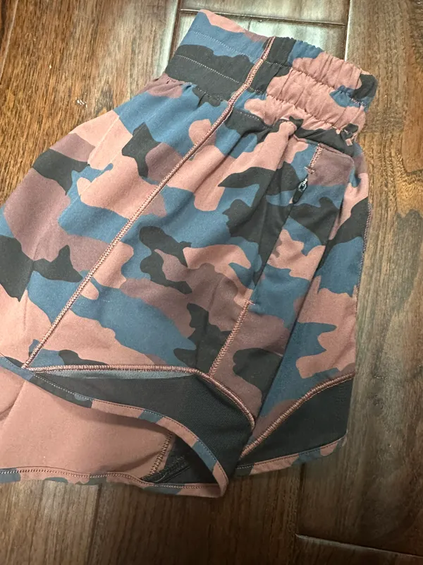 Lululemon Hotty Hot Shorts 4” - Image 7