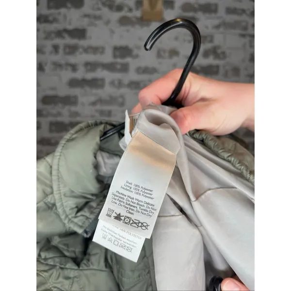 Eddie Bauer | women quilted full zip coat - Image 3