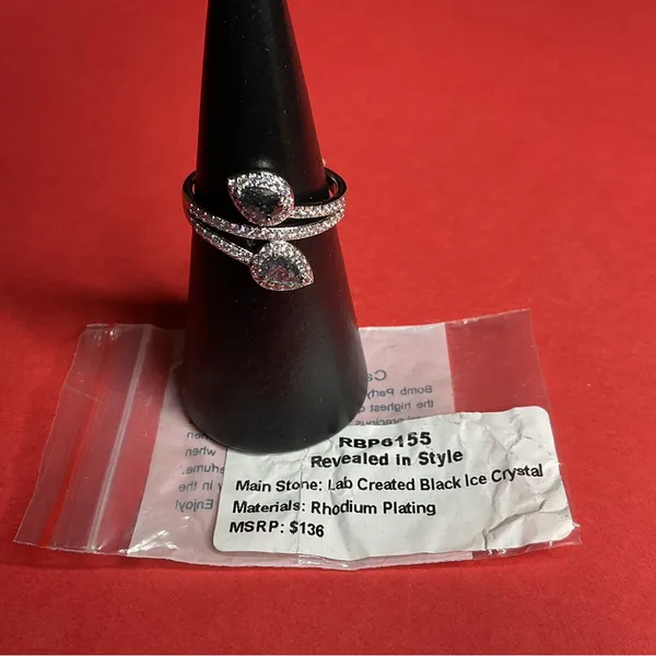 Bomb Party RBP6155 “Revealed in Style” Ice Crystal on Rhodium Size 10 Ring NWT - Image 4