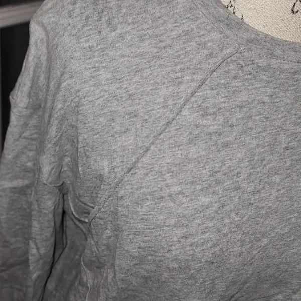 NWT EVIDNT Los Angeles Womens Gray Long Sleeve Split Sleeve Top‎ Medium - Image 3