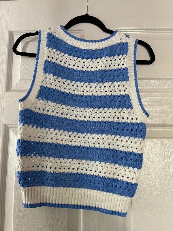 Vestique Blue and White Crochet Top - Image 6