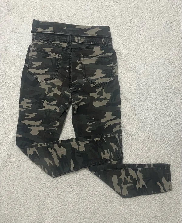 🔰 Almost Famous Super High-Rise Skinny Camouflage Pants - Image 4