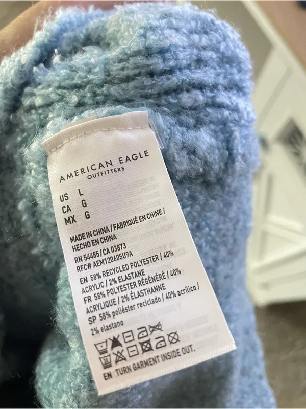 American Eagle Outfitters Cozy Boucle Cardigan in Light Blue Size Large - Image 4
