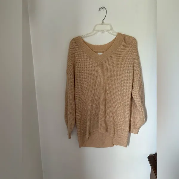 American Eagle Outfitters V-Neck Long Sleeve Knit Sweater XS Tan - Image 4