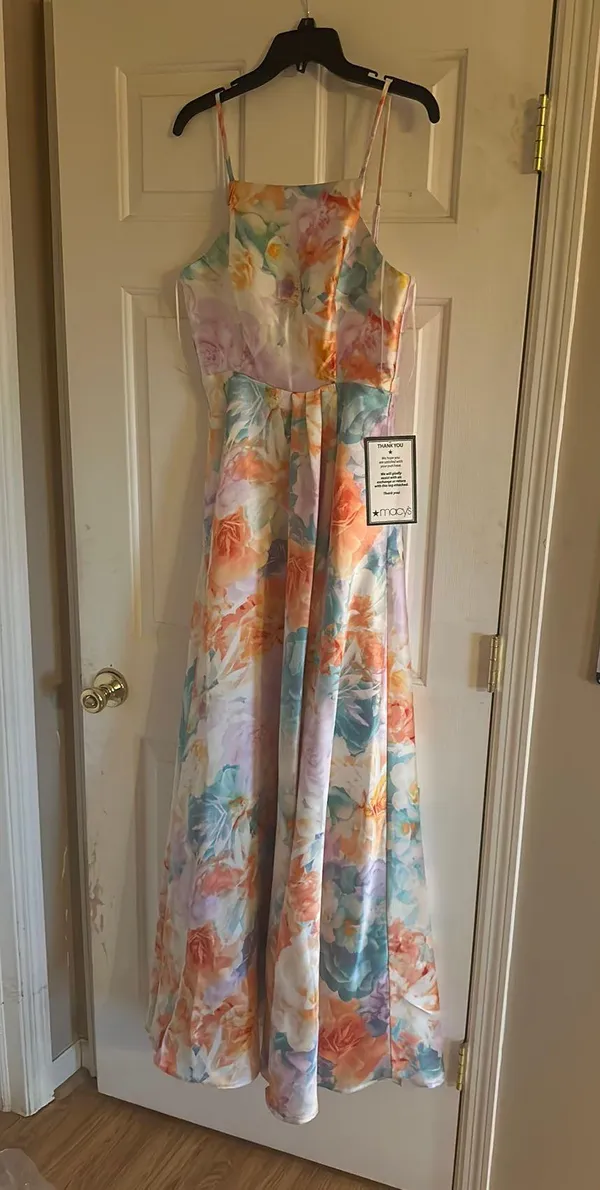 Crystal Doll Prom Dress - Image 4