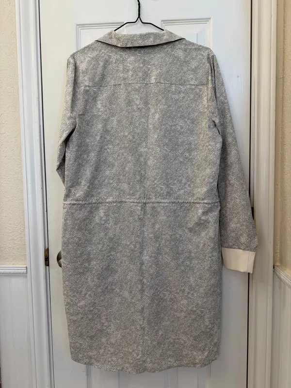 Athleta Zuma Printed Shirtdress in Viper Gray and Ivory - Image 7