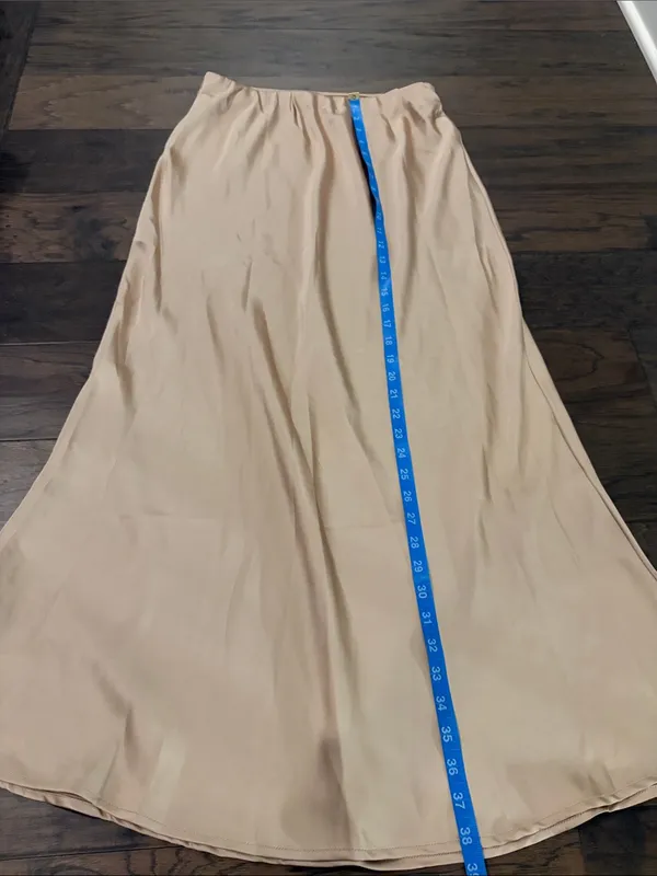 New With Tags Wishlist Beige Satin Slip Skirt Sz M - Image 3