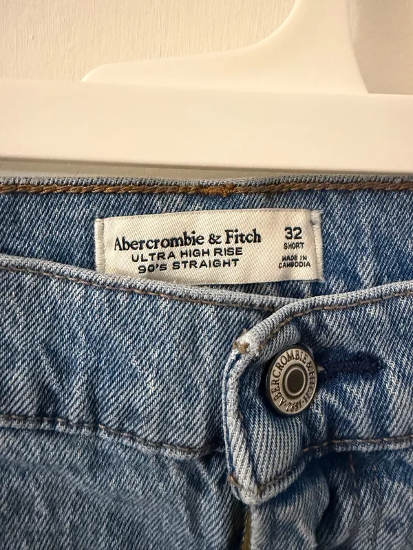 Abercrombie Jeans - Image 3