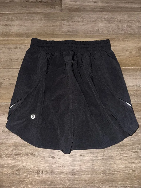 Lululemon Hotty Hot High-Rise Skirt Black - Image 2
