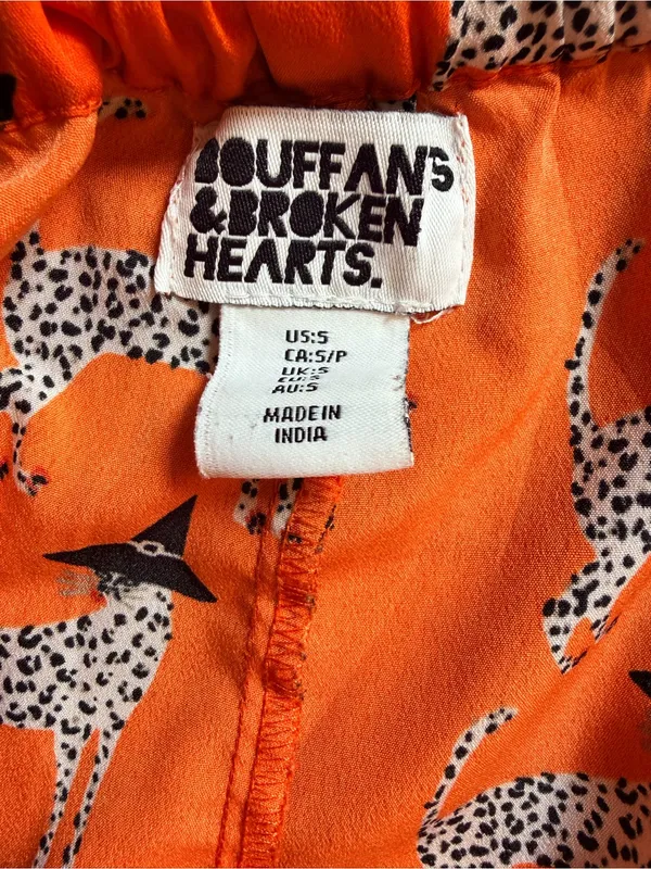 🎃🐆 Bouffants & Broken Hearts Halloween PJ Set — Size Small - Image 16