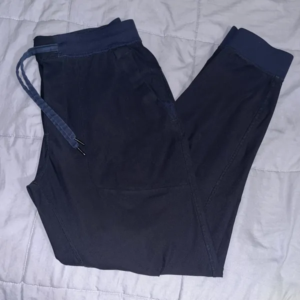 Lululemon Men’s ABC Jogger - Image 4