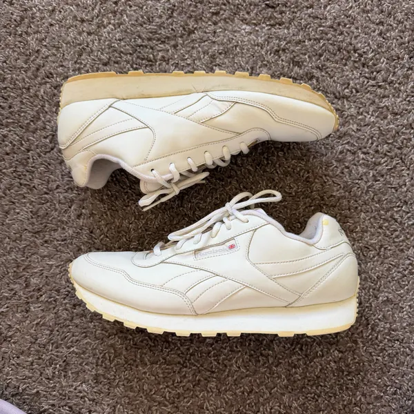 Vintage Reebok Classic Harman Run White Leather Gum Sole Sneakers - Image 2
