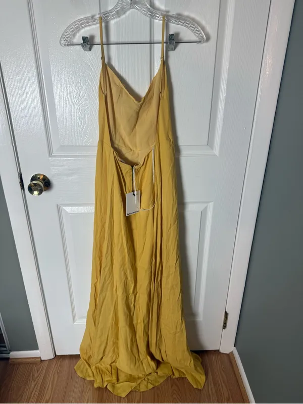 Reformation Thistle Dress in Dandelion 4 - Image 5