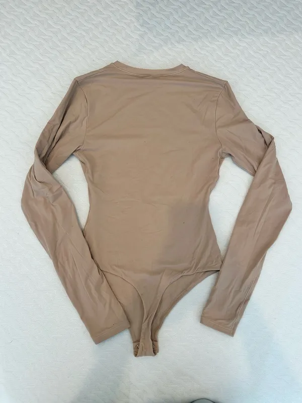 SKIMS Bodysuit - Image 3