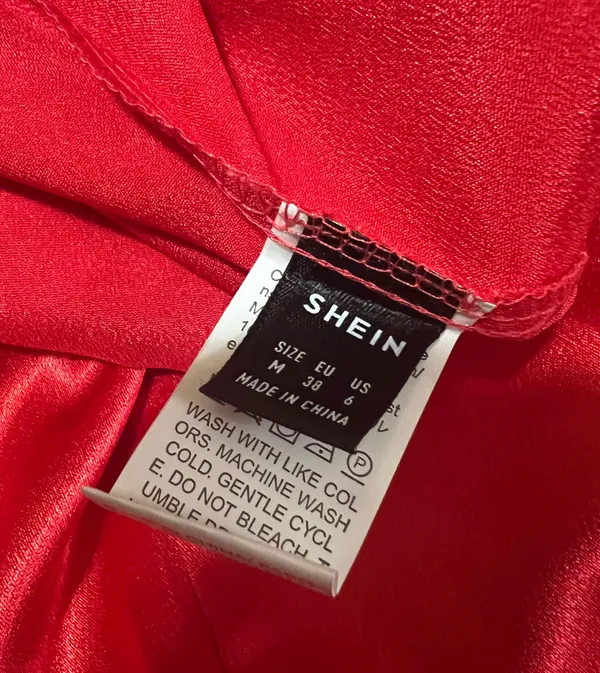 SheIn VCAY Red Twist Front Keyhole Back Satin Blouse - Image 9